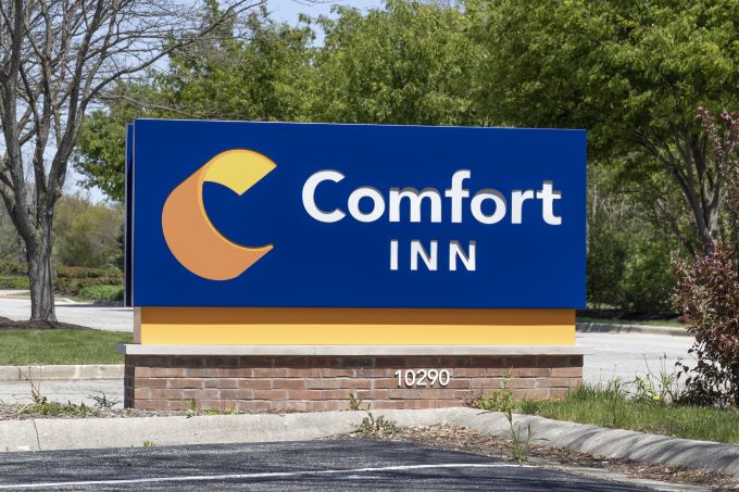 Comfort Suites Fort Lauderdale Airport | Free Shuttles & Breakfast
