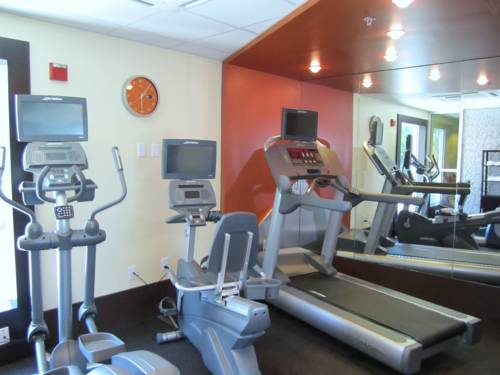 holiday-inn-express-ft-lauderdale-convention-center-gym